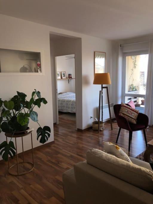 Bel Appartement Nimois Au Calme Avec Balcon Nîmes Exterior foto
